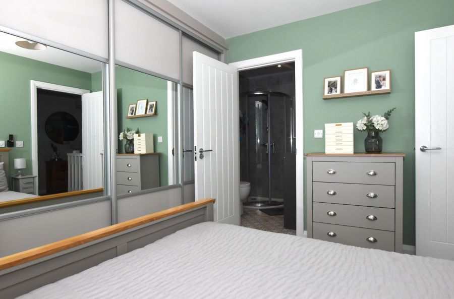 8 Ayrshire Manor