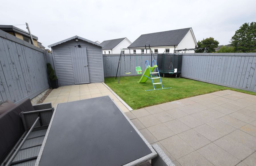 8 Ayrshire Manor