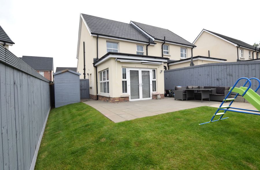 8 Ayrshire Manor