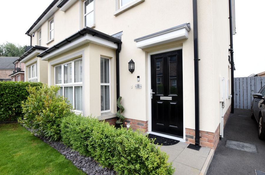 8 Ayrshire Manor