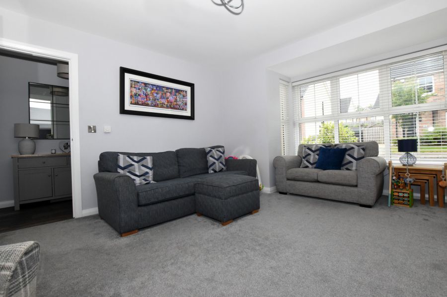 8 Ayrshire Manor