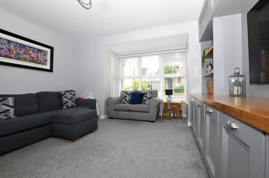 8 Ayrshire Manor