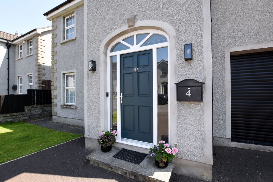 4 Laurelvale Grove