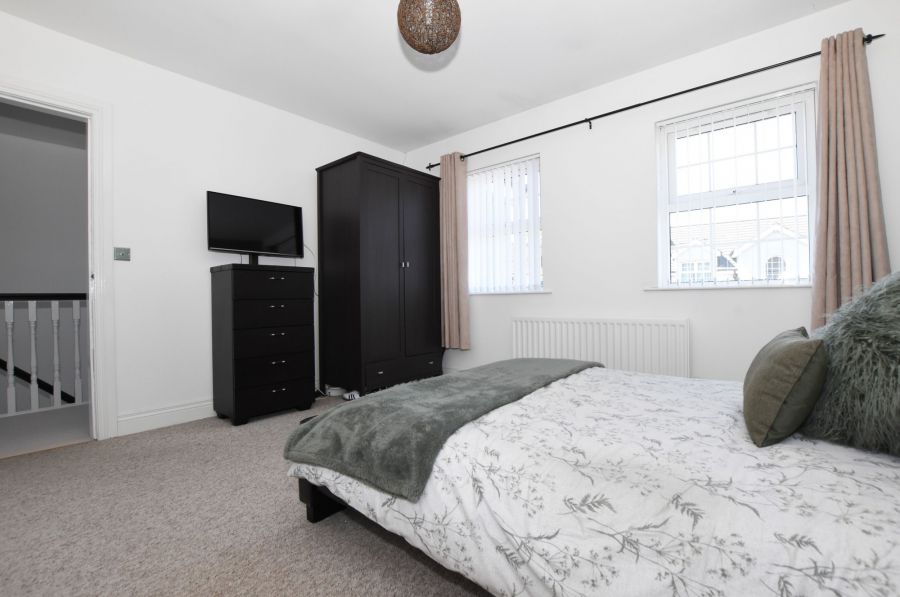 4 Laurelvale Grove