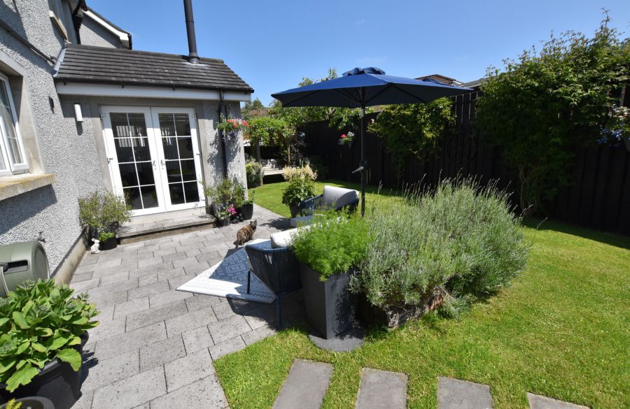 4 Laurelvale Grove