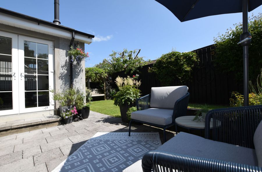 4 Laurelvale Grove