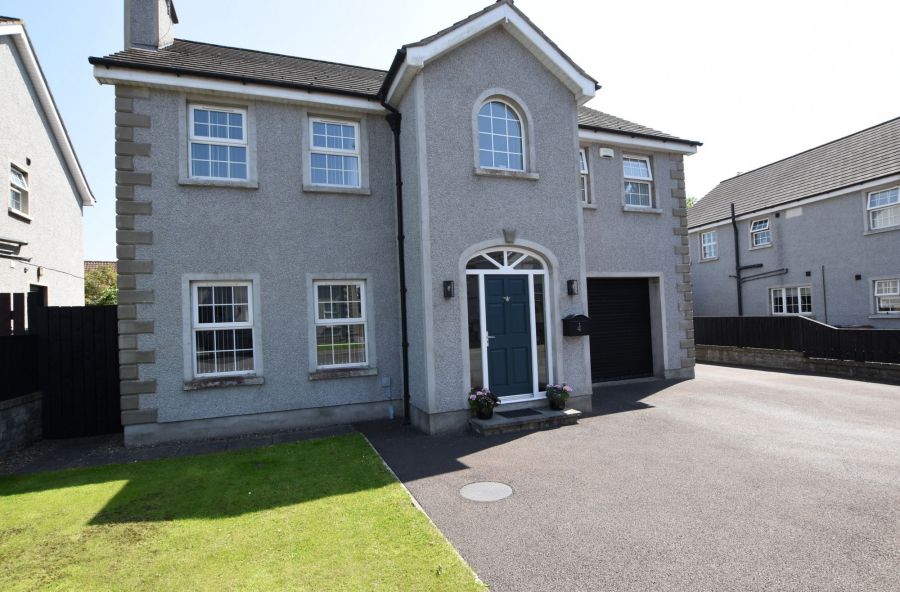 4 Laurelvale Grove