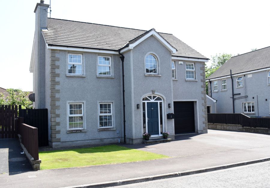 4 Laurelvale Grove