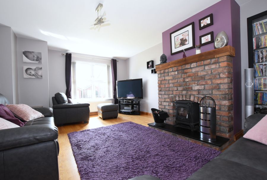 27 Lockvale Manor