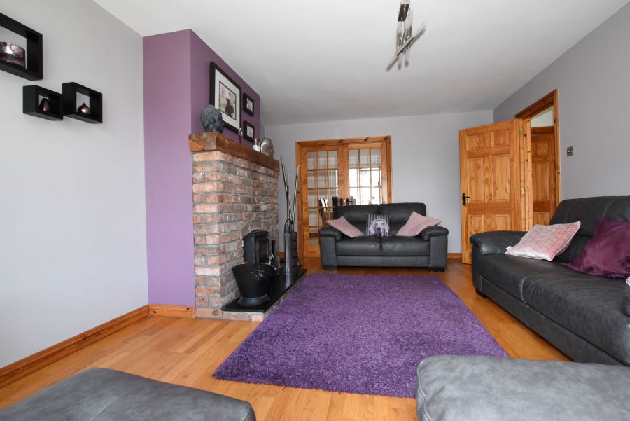 27 Lockvale Manor