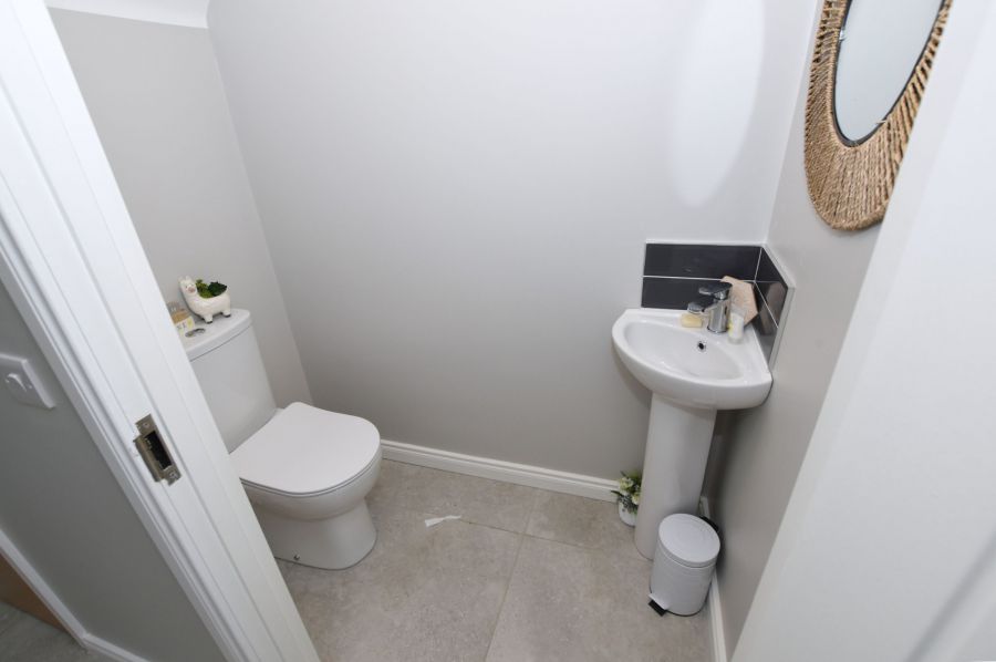 16 Glebe Close