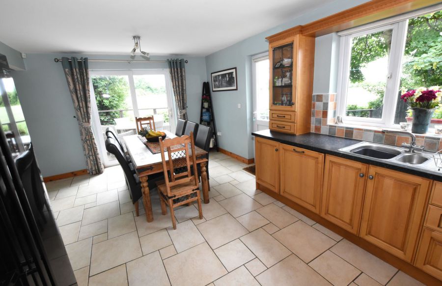 18a Portmore Lea