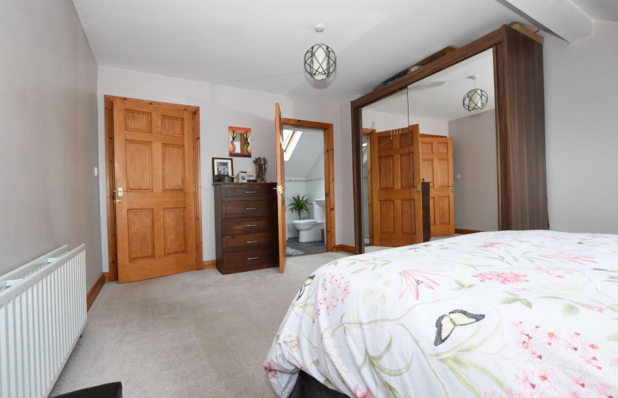 18a Portmore Lea