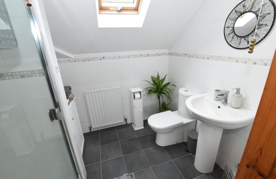 18a Portmore Lea