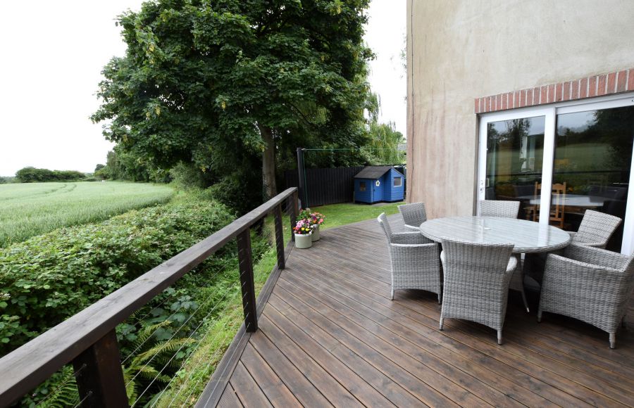18a Portmore Lea