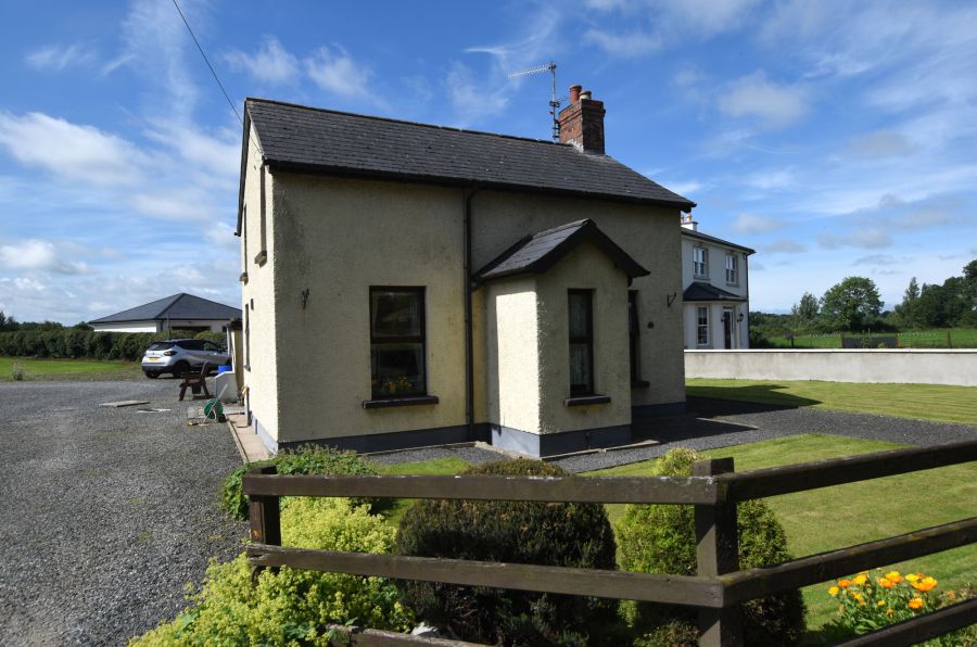 A country cottage on grounds extending to approximately 0.6 acre, 31 Hillsborough Road