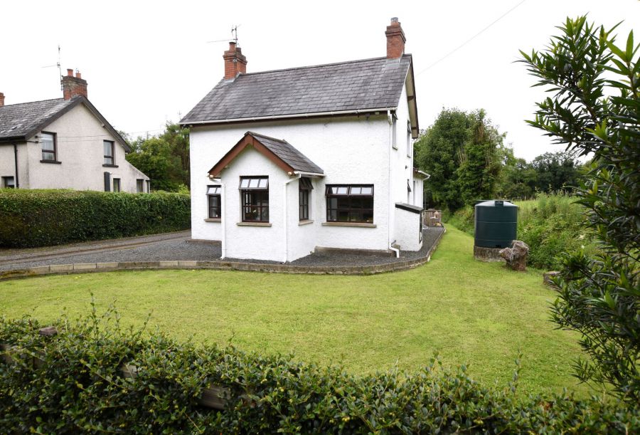 Detached country cottage with spacious gardens, 7 Glenavy Road