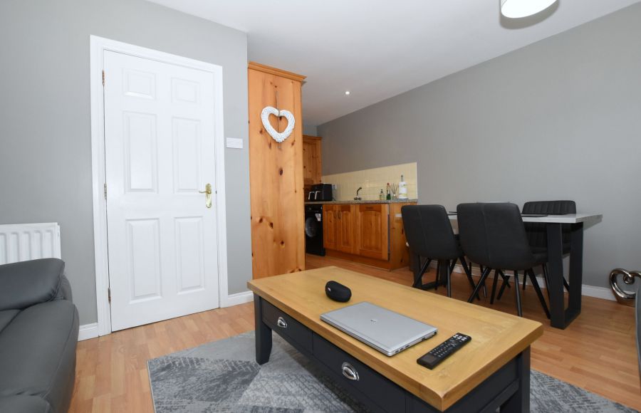 4 Rockfield Court