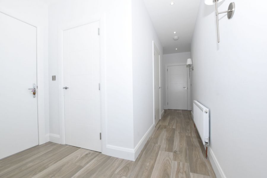 Contemporary first floor apartment, Apt 4  7 Meeting Street