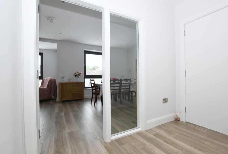 Apt 4  7 Meeting Street