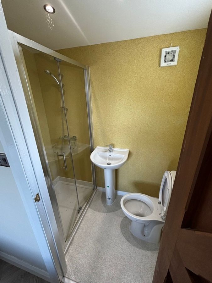 Apt 3, 13 Ballinderry Road