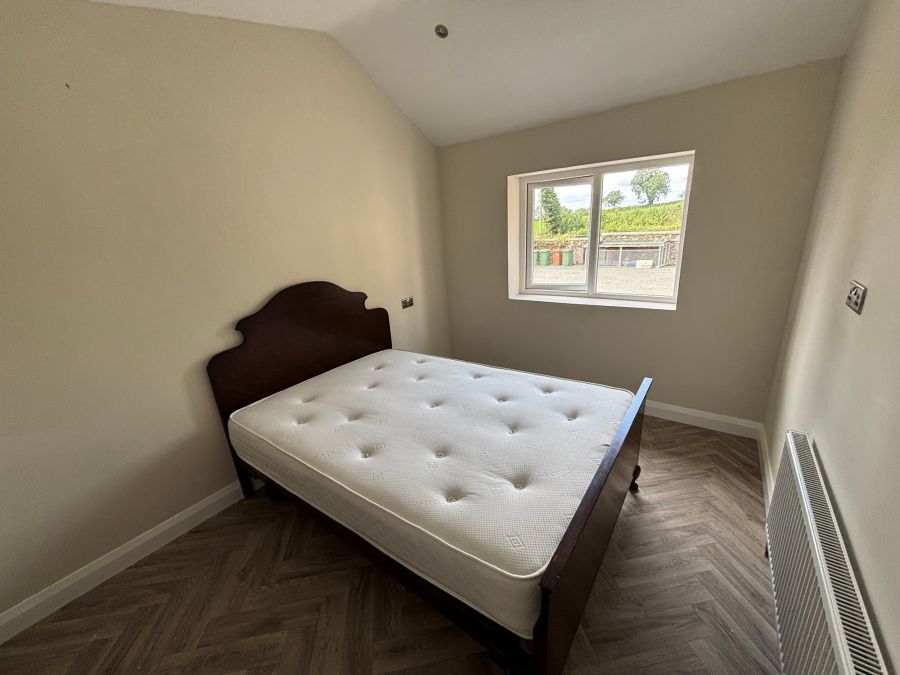 Apt 3, 13 Ballinderry Road