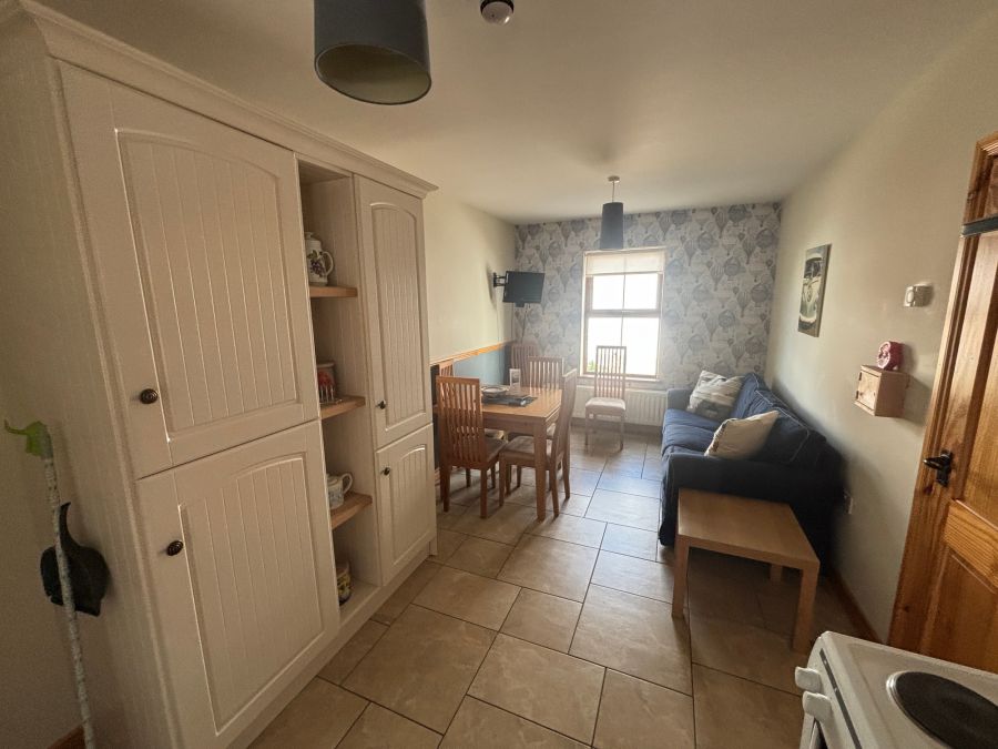 Flatfield Clocktower Cottages, Cottage 2 71 Lany Road