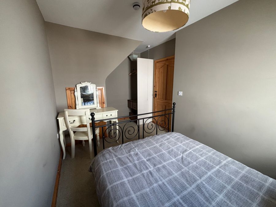 Flatfield Clocktower Cottages, Cottage 2 71 Lany Road