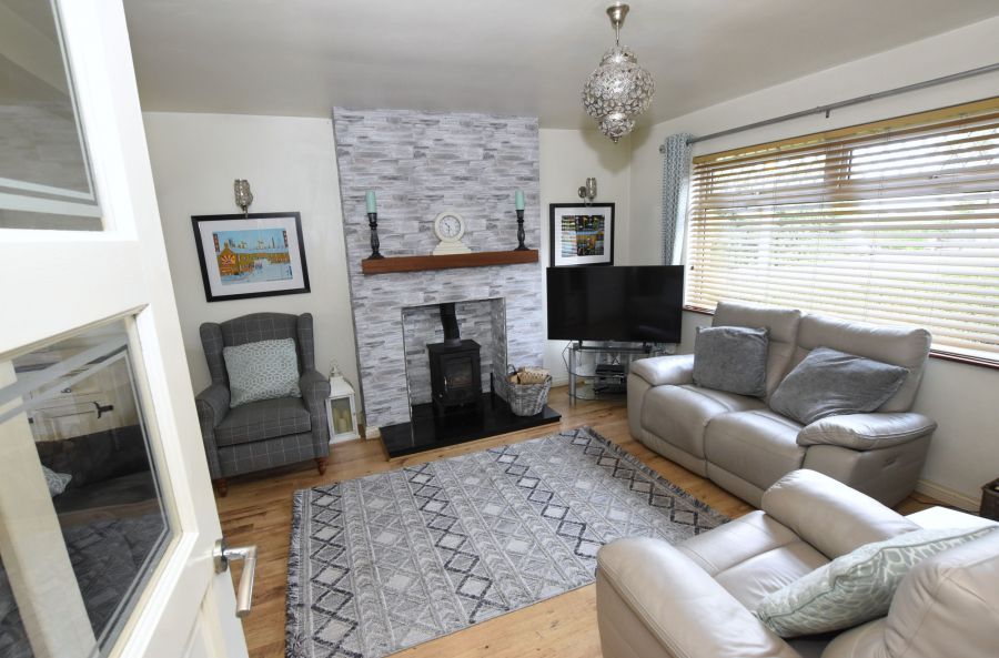 12 Arnold Grove 12 Arnold Grove