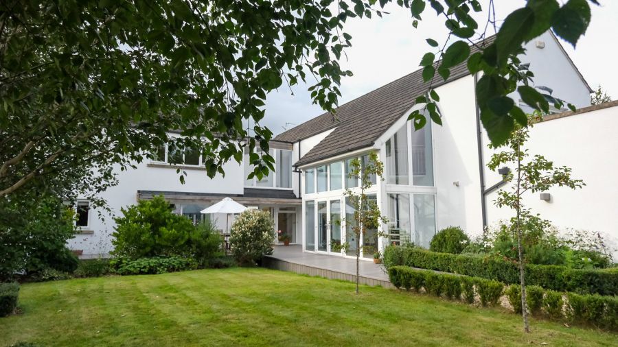 4 Farm Court