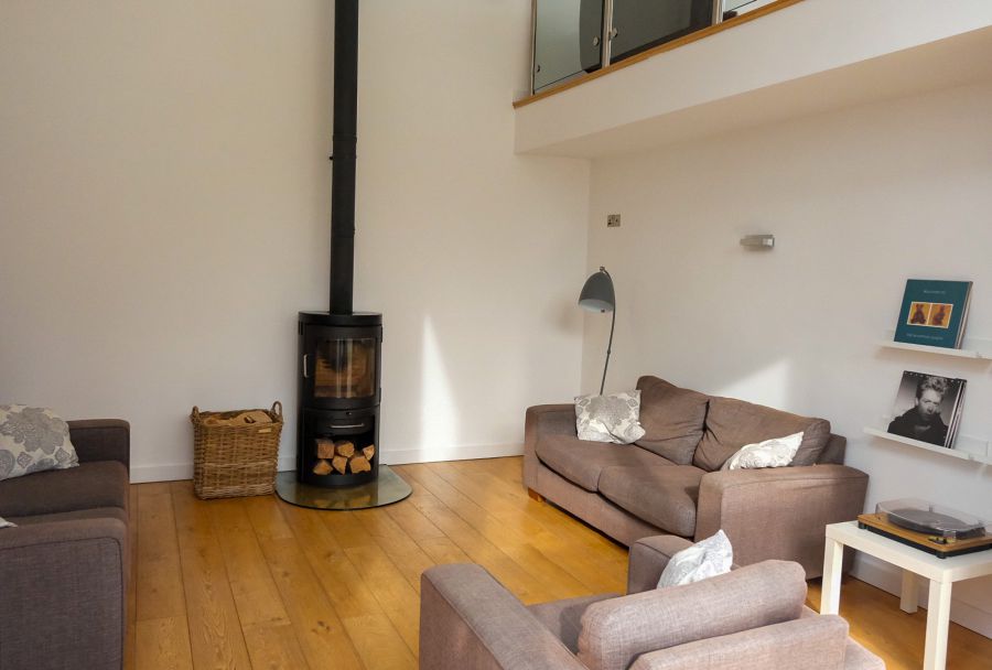 4 Farm Court