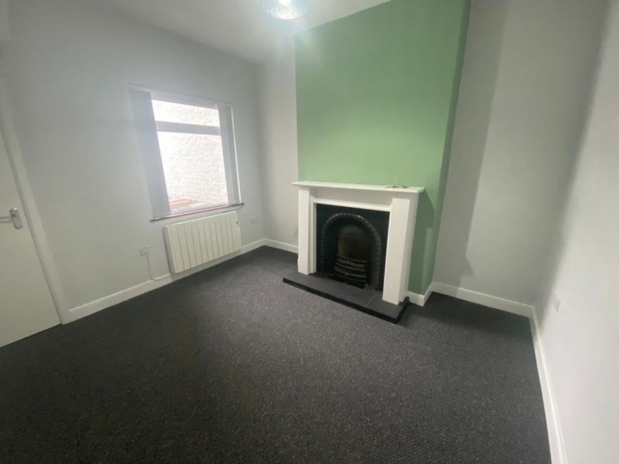 16 Holm Terrace