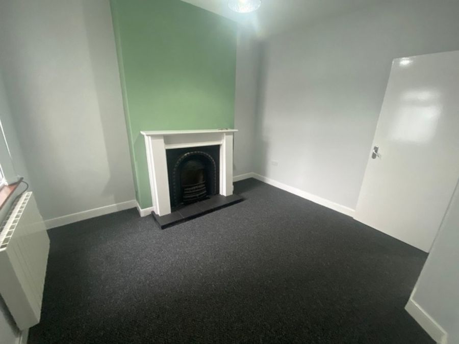 16 Holm Terrace