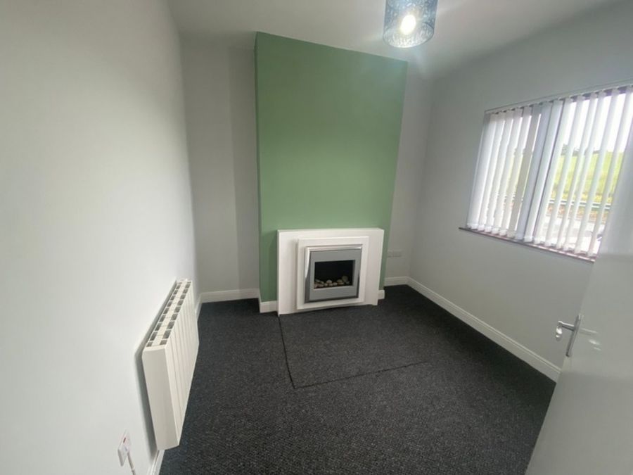 16 Holm Terrace