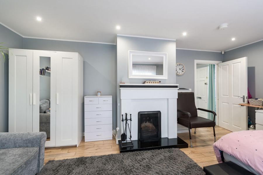 5 Kingsfort Square