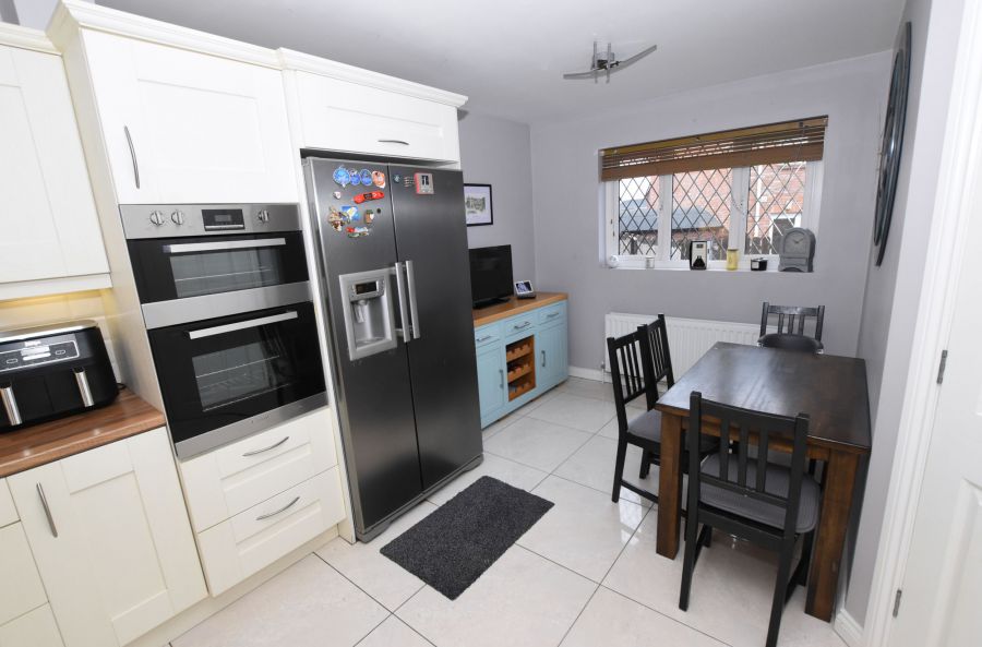 17A Wellington Park Avenue