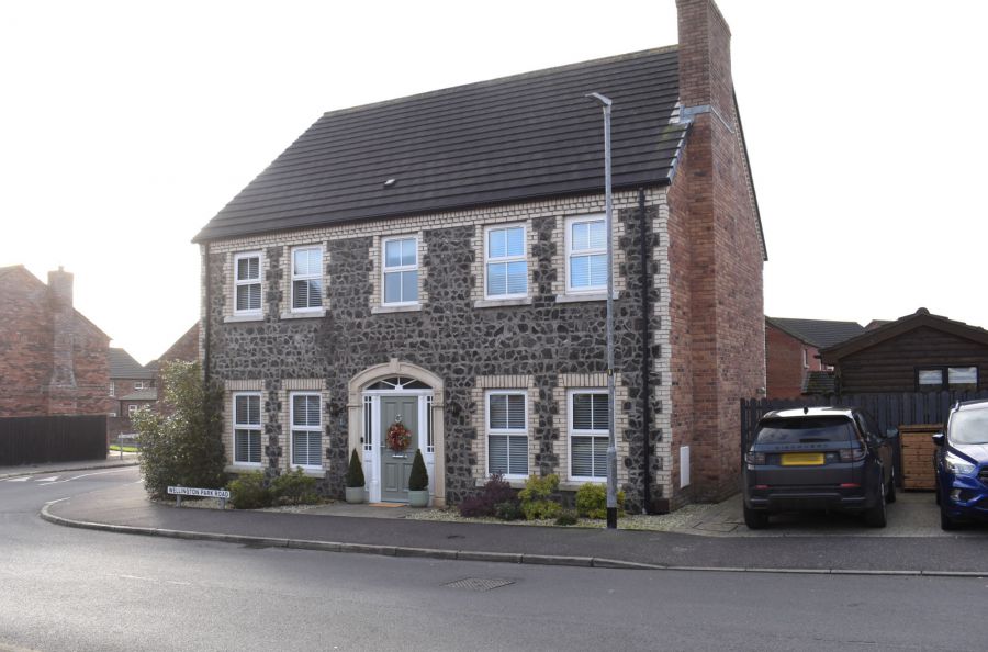 1 Wellington Park Road, Maghaberry, BT67 0XQ