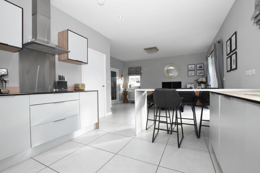 1 Wellington Park Road