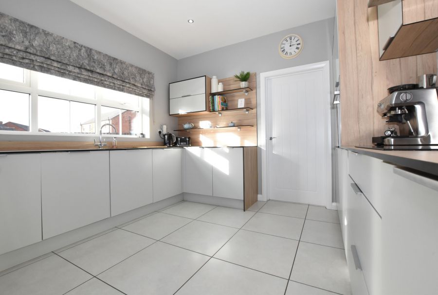 1 Wellington Park Road