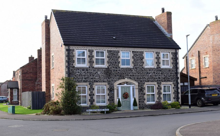 1 Wellington Park Road