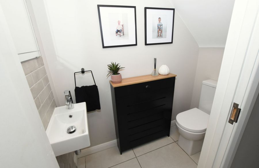 1 Wellington Park Road