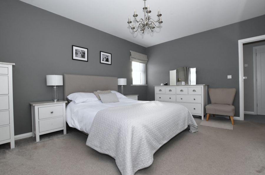 1 Wellington Park Road