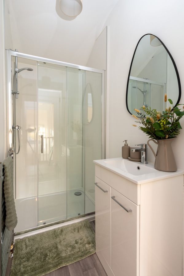 (Full Turnkey House) 46 Boyd Street