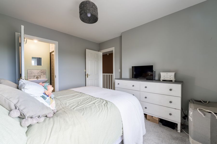 11 Lockkeepers Lodge