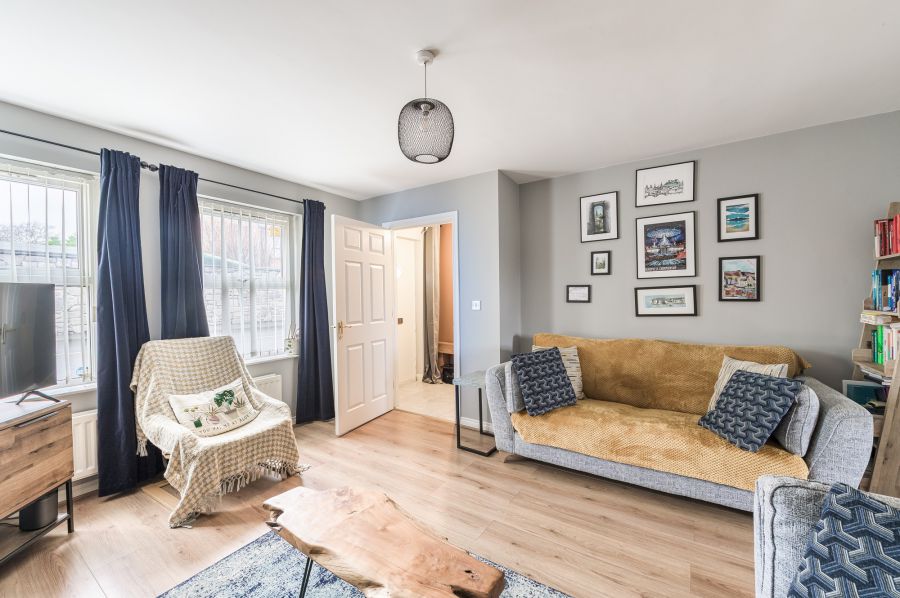 11 Lockkeepers Lodge