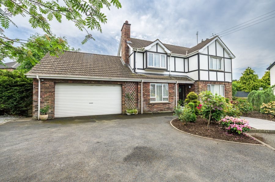 9 Sandhill Court