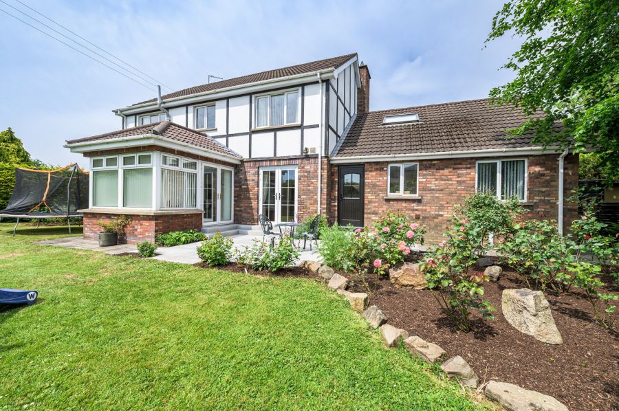 9 Sandhill Court