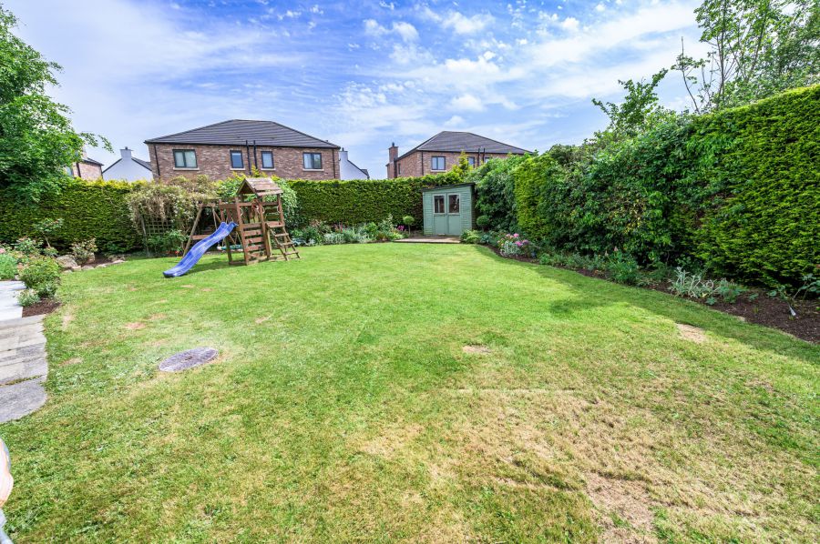 9 Sandhill Court