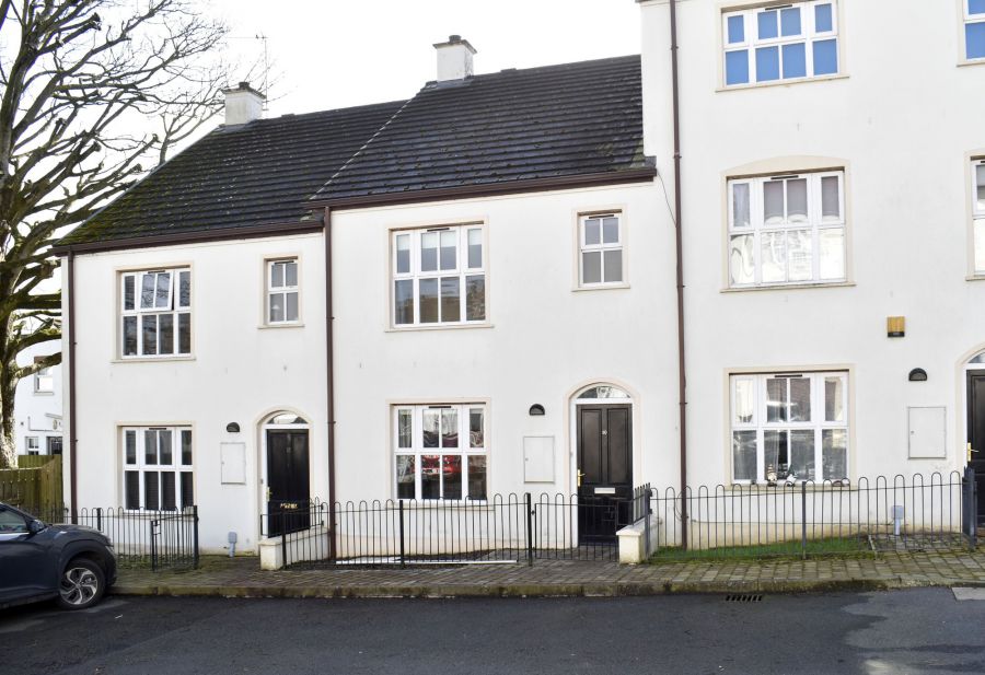 10 Village Court, Moira, BT67 0GW