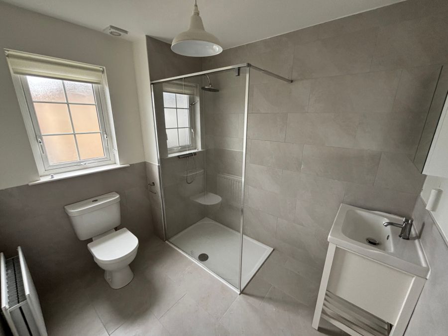 7 Broomhill Courtyard